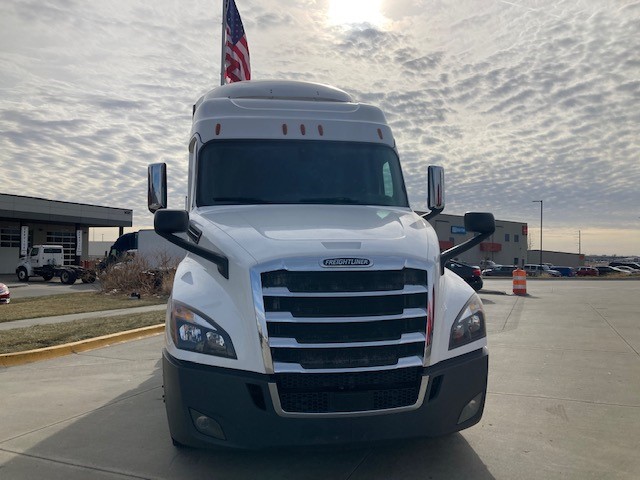 2019 FREIGHTLINER CASCADIA - CIT Trucks