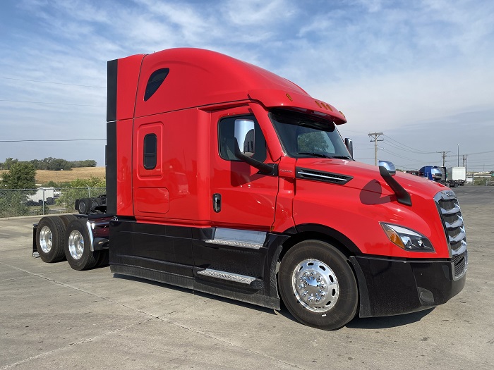 2024 FREIGHTLINER PT126SLP VG1037 Truck Center Companies